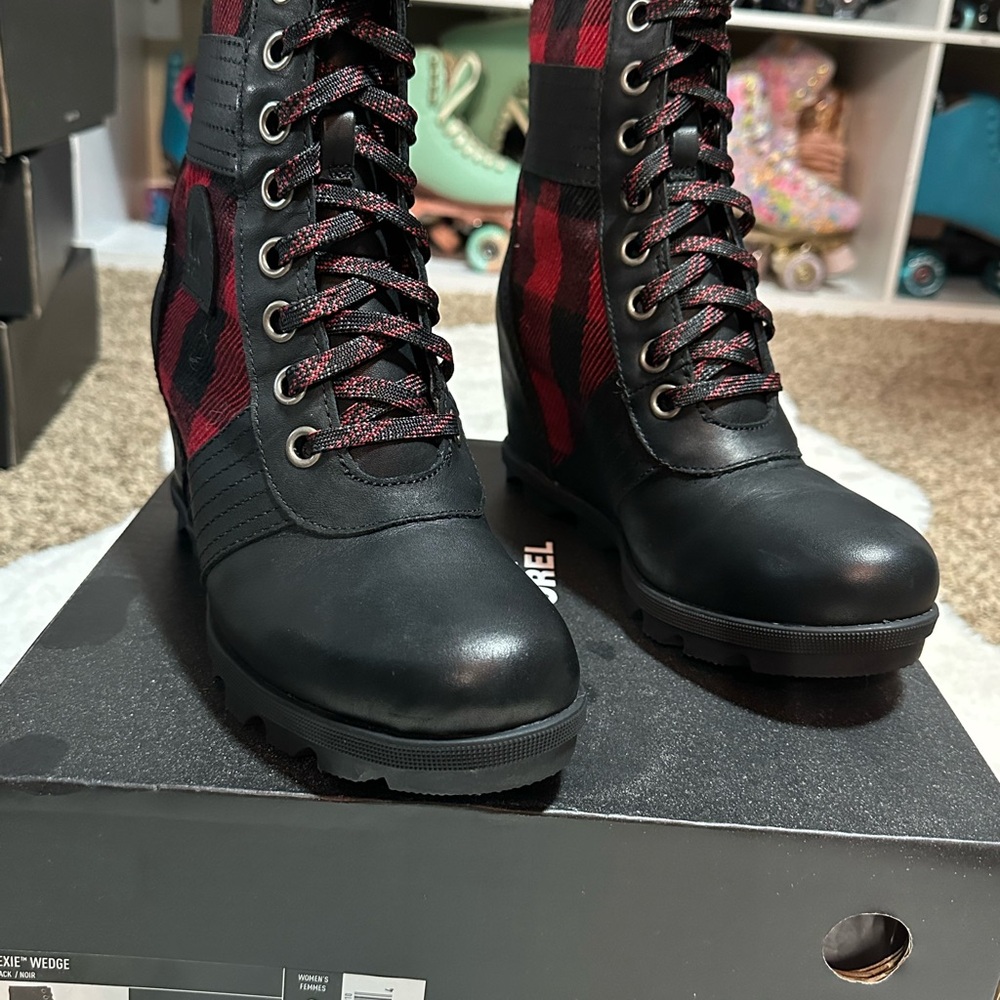 Sorel Lexie Wedge Women's Black and Red Plaid Boots